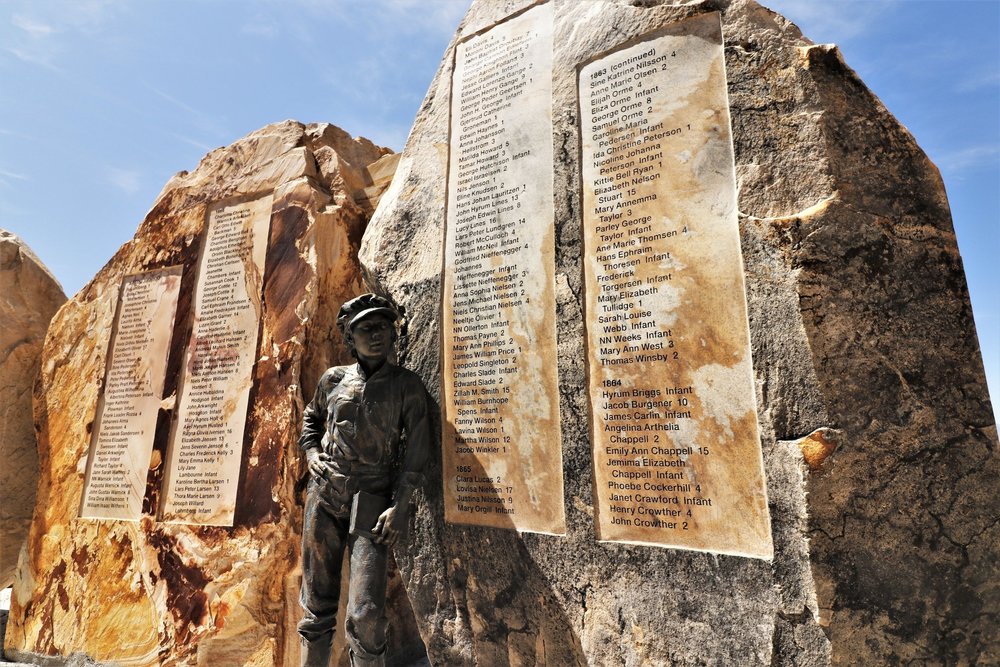 Pioneer Children's Memorial 1 Image