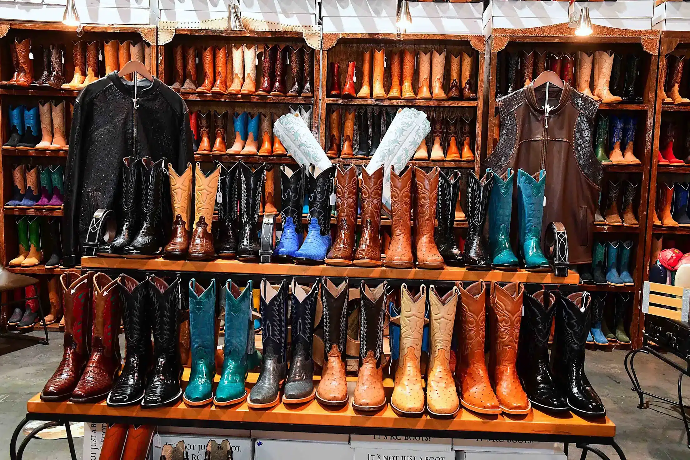 8 Standout Christmas Markets 3 cowboy christmas markets via magazine aaa courtesy steve spatafore 120624 S24 4882 NFR2 CC2 copy 1